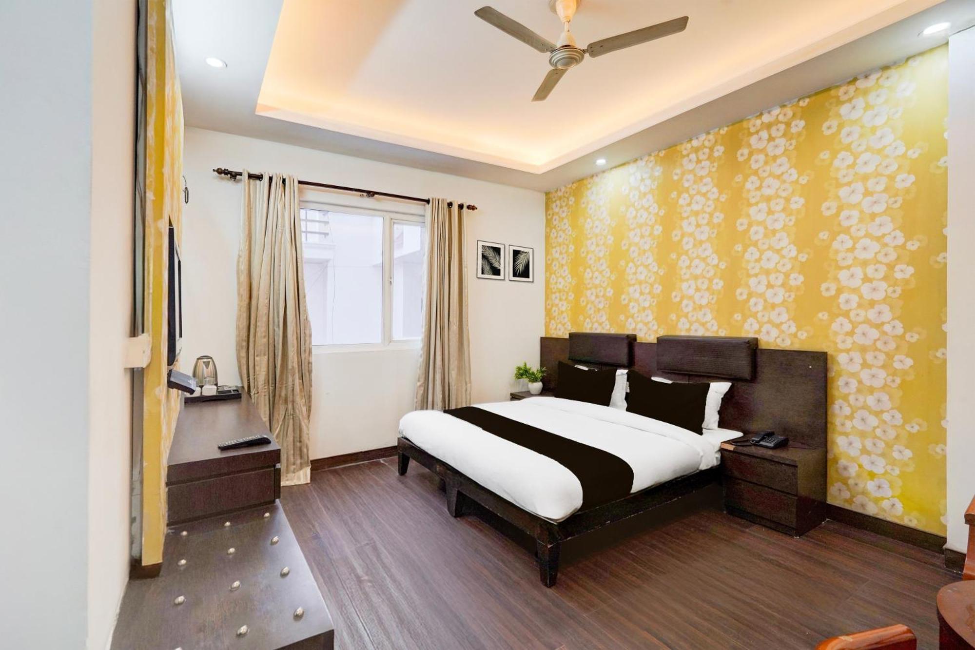 Hotel Super Townhouse Sector 51 Noida Near Metro Station Exteriér fotografie