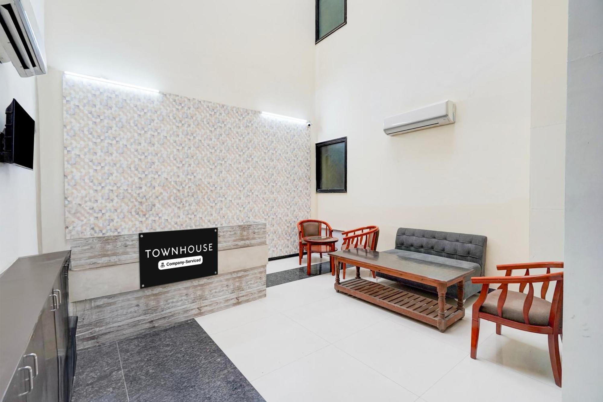Hotel Super Townhouse Sector 51 Noida Near Metro Station Exteriér fotografie